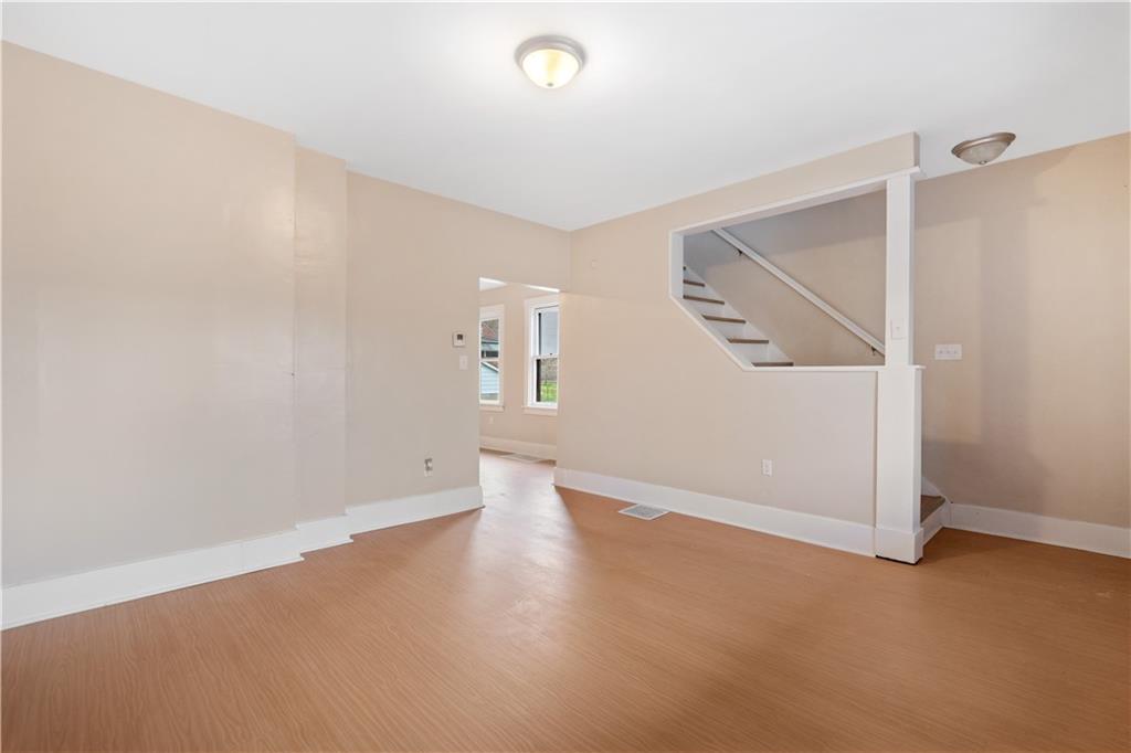 1004 Beaver Road Ambridge, PA 15003 - Photo 4 of 25 Gallery Image 4