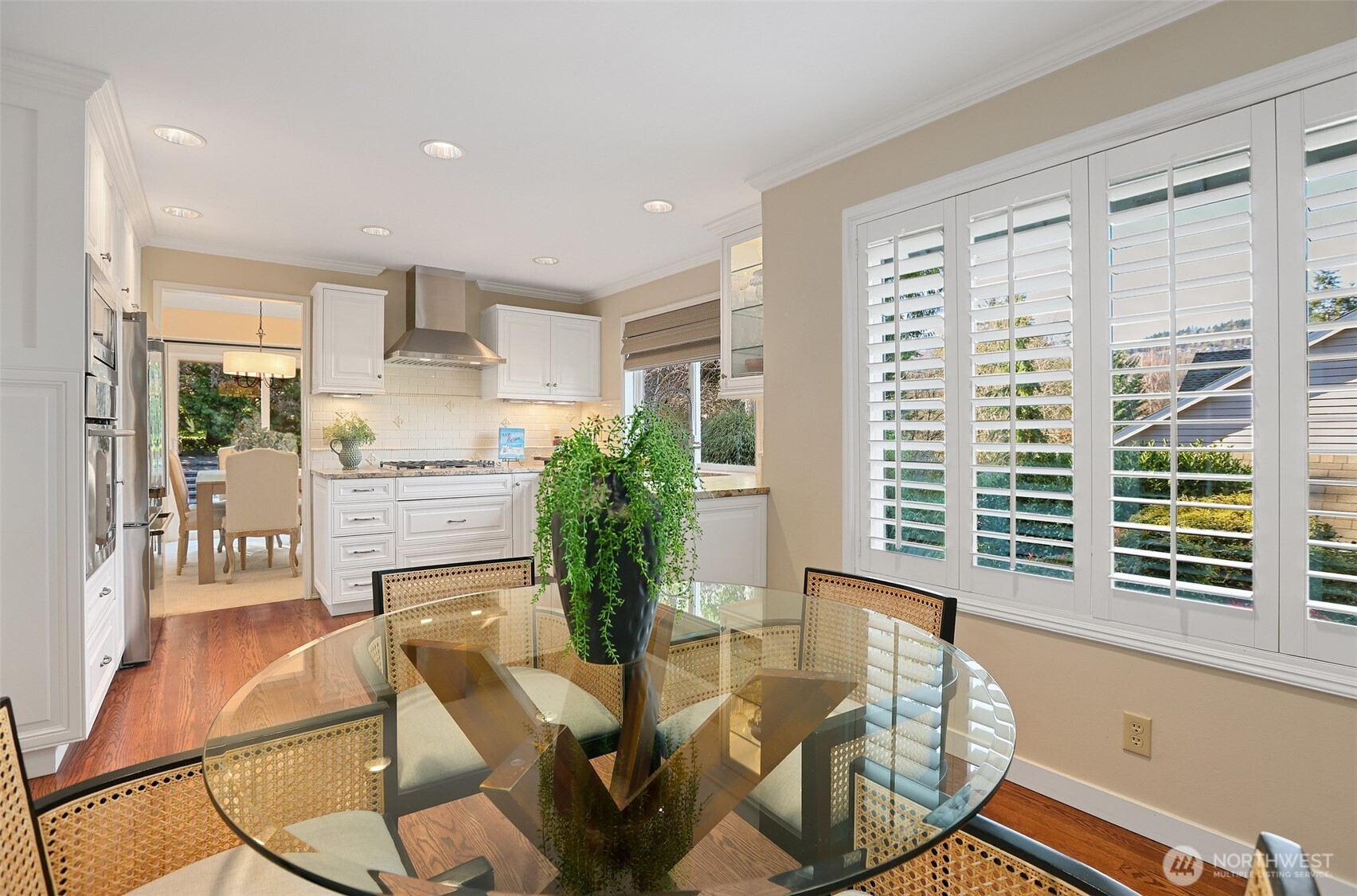 975 Northwest Inneswood Place Issaquah, WA 98027 - Photo 9 of 21 a living room with furniture and a large window