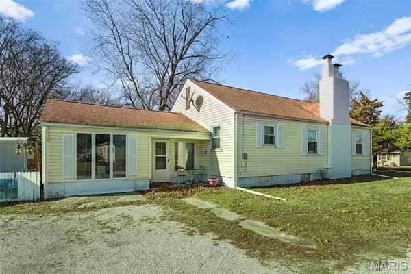 $175,000 | 620 East Reily Street, Marissa, IL 62257