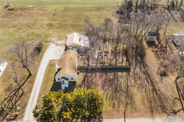 $175,000 | 620 East Reily Street, Marissa, IL 62257