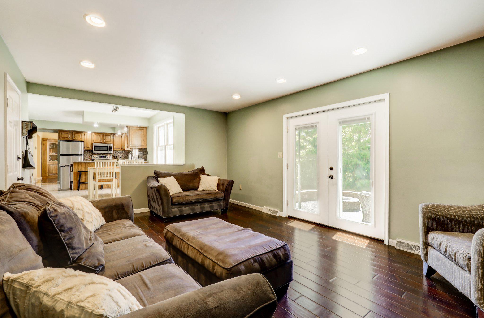 2 Mockingbird Drive Denver, PA 17517 - Photo 23 of 39 Inviting space with natural light.