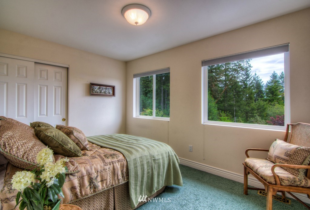 5211 Brenner Road Northwest Olympia, WA 98502 - Photo 12 of 15 Gallery Image 12