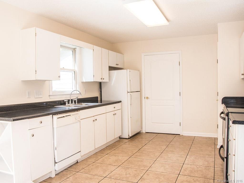 52 Pine Ridge Trail Arden, NC 28704 - Photo 9 of 23 Gallery Image 9