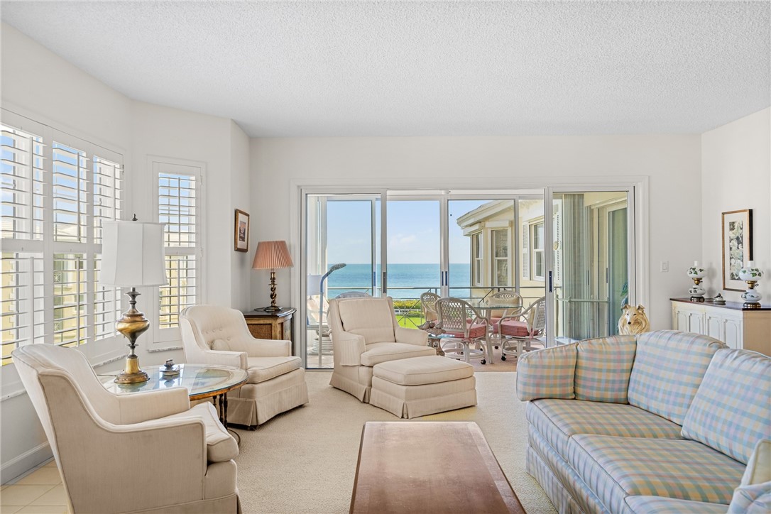 1150 Reef Road, Unit B20 Vero Beach, FL 32963 - Photo 8 of 36 Gallery Image 8