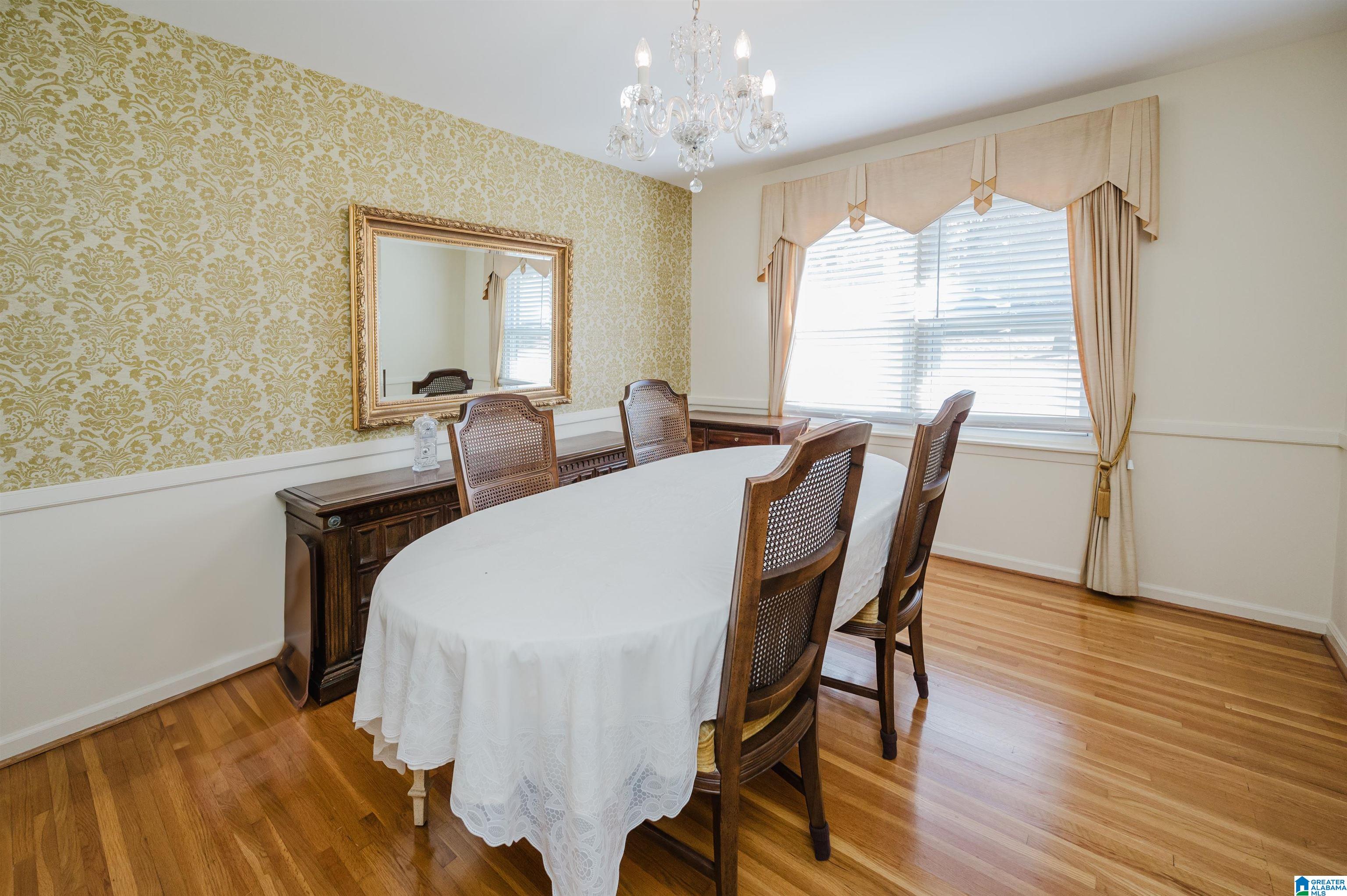 440 Crest Drive Fairfield, AL 35064 - Photo 6 of 29