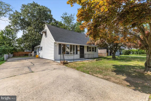 $349,999 | 126 Rutledge Avenue, Trenton, NJ 08618