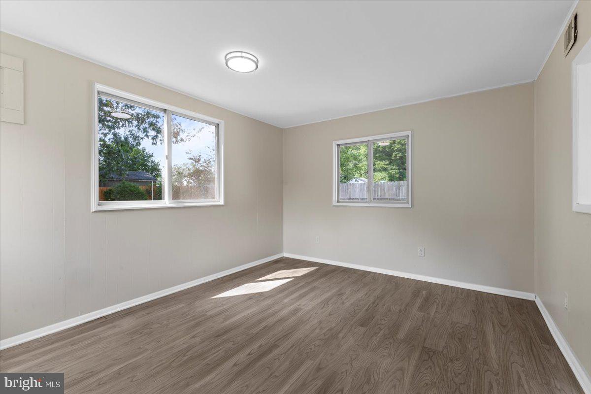 126 Rutledge Avenue Trenton, NJ 08618 - Photo 5 of 15