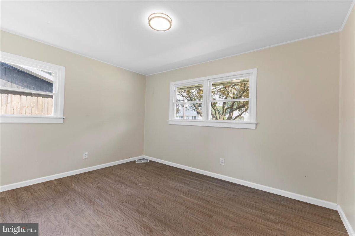 126 Rutledge Avenue Trenton, NJ 08618 - Photo 9 of 15