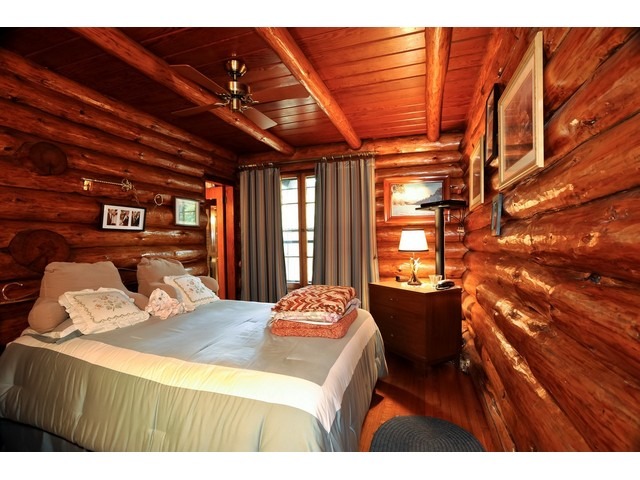 4452 West Edgewood Road Dixon, IL 61021 - Photo 13 of 25 a bedroom with a bed and a window