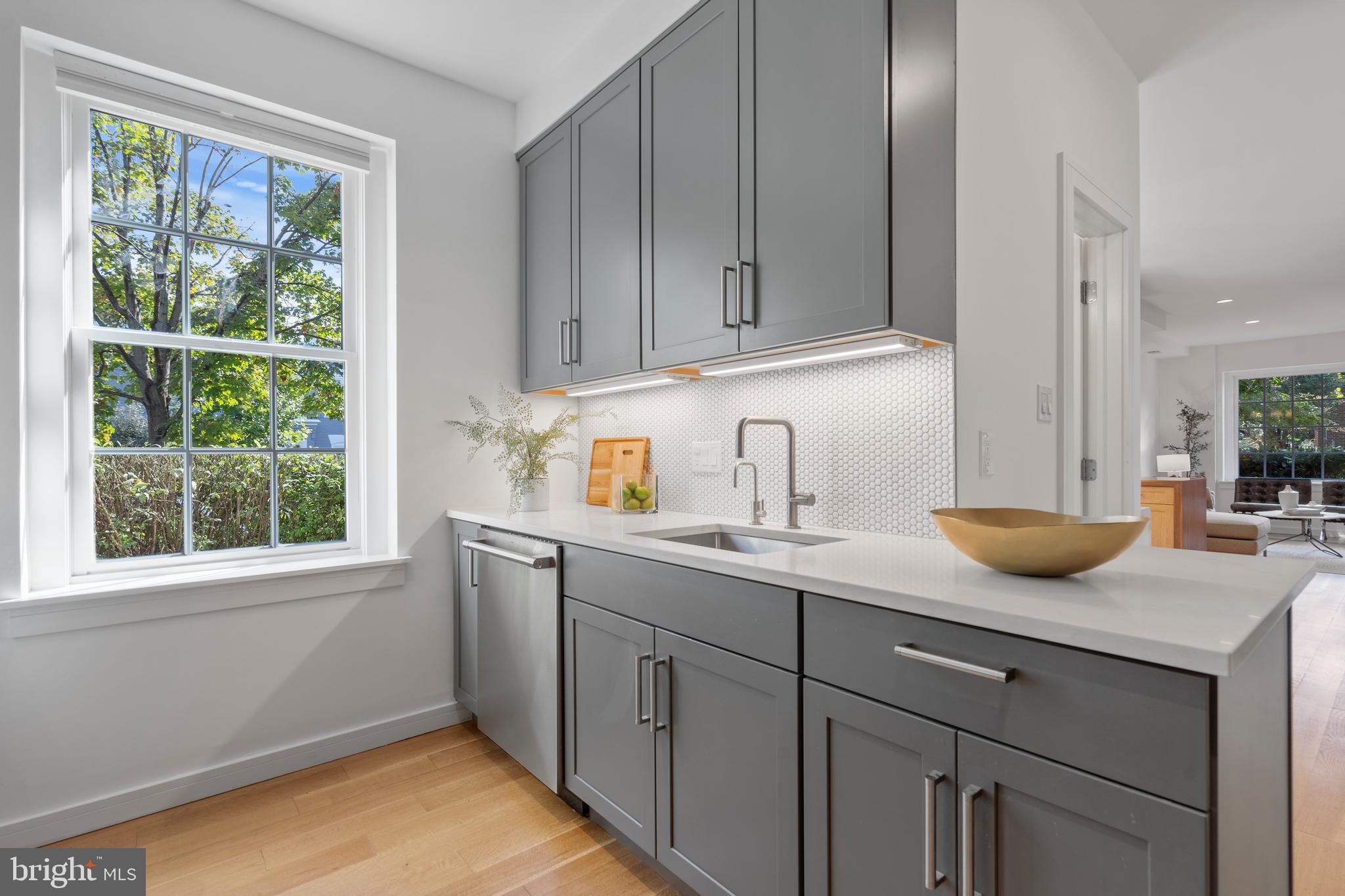 1024 G Street Northeast Washington, DC 20002 - Photo 16 of 62