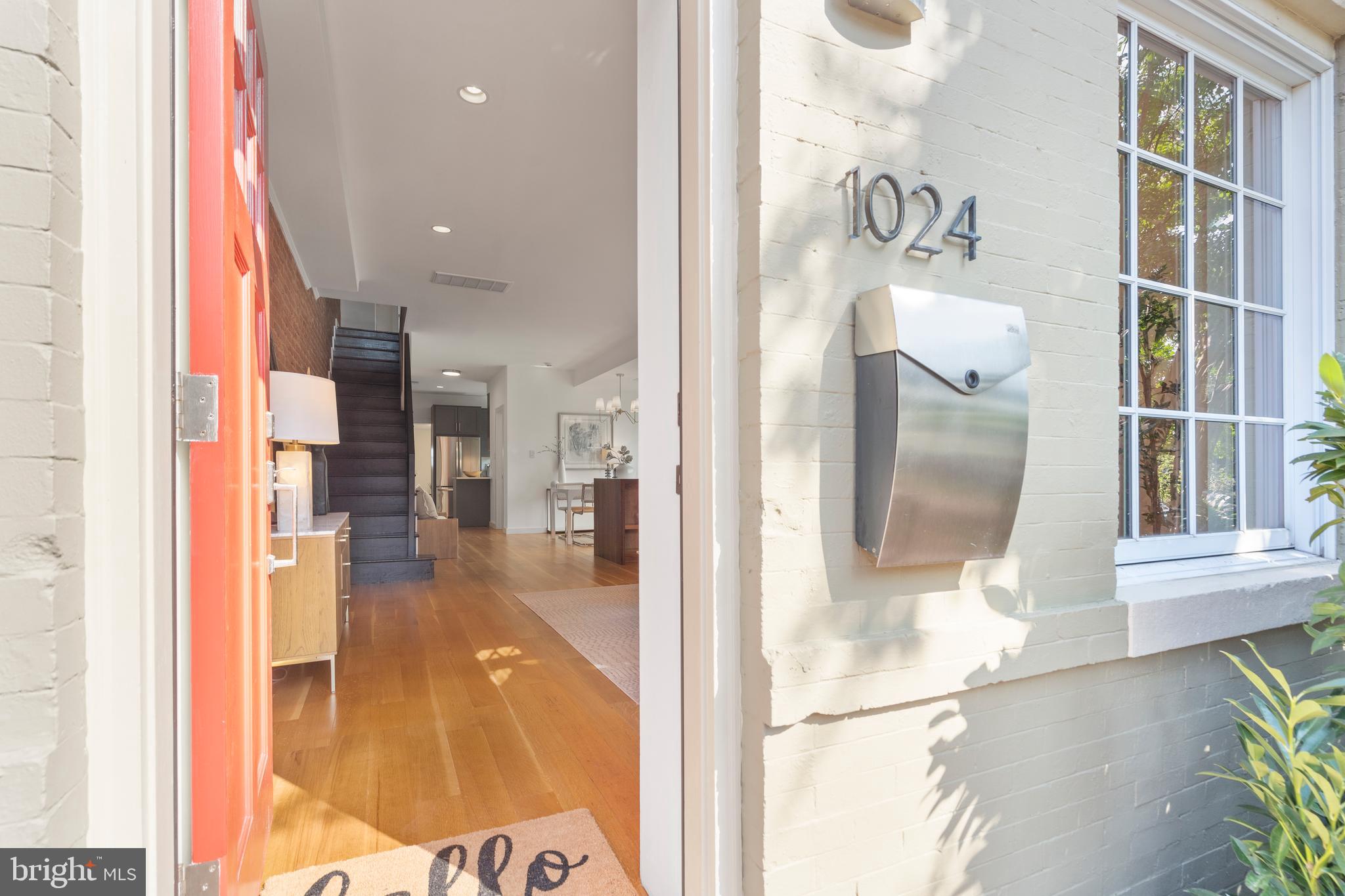 1024 G Street Northeast Washington, DC 20002 - Photo 2 of 62