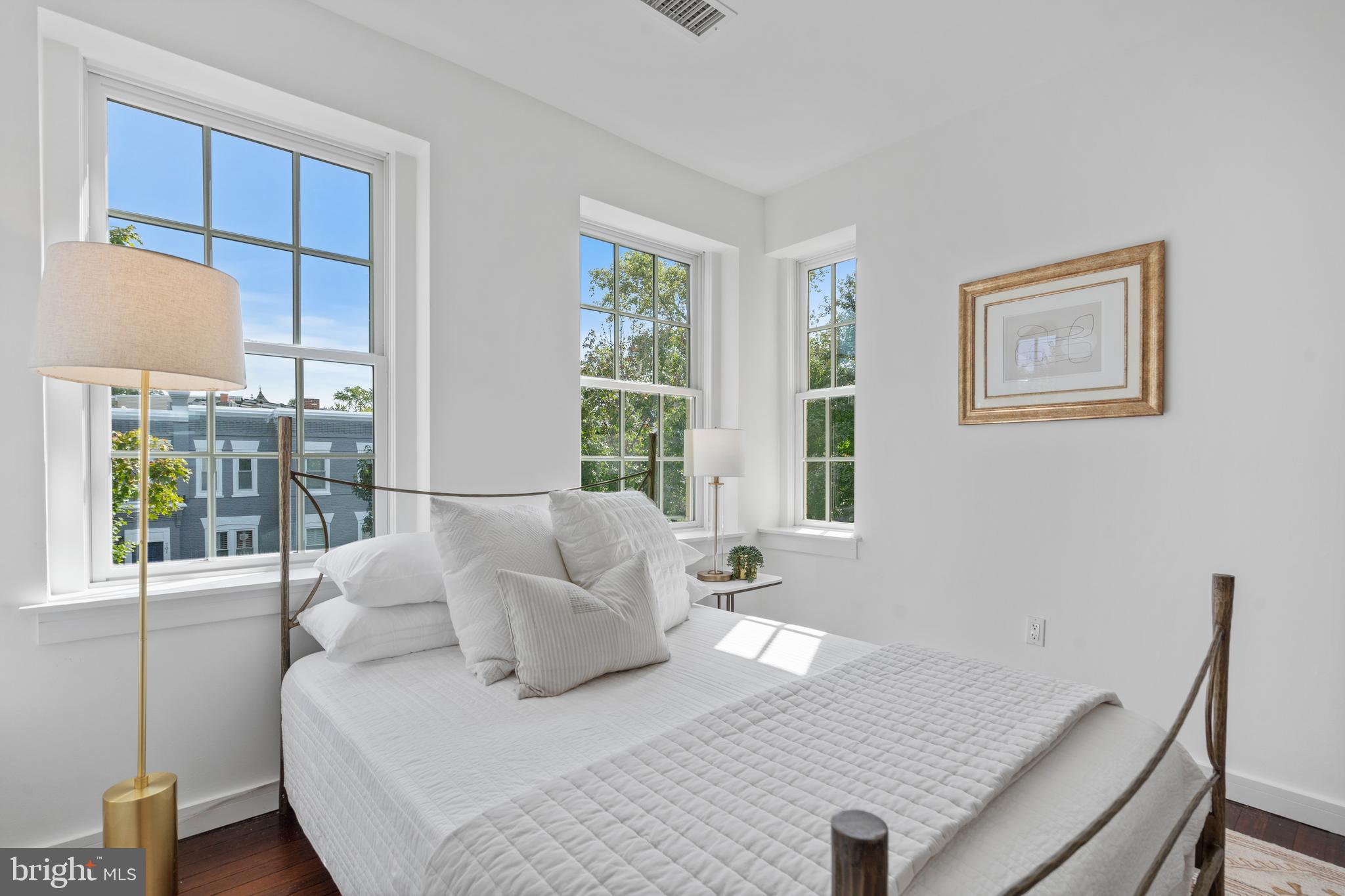 1024 G Street Northeast Washington, DC 20002 - Photo 37 of 62