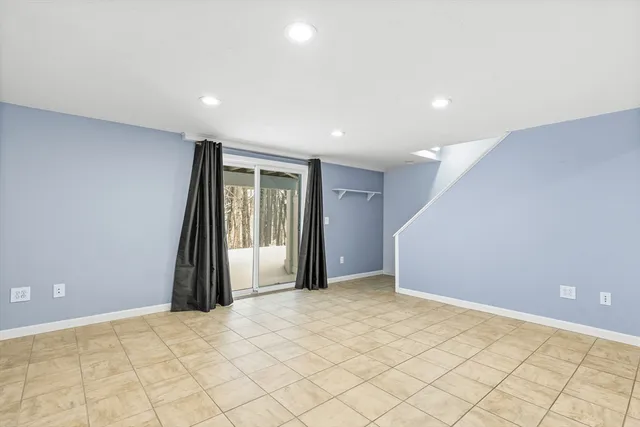 $327,900 | 153 Bayberry Hill Lane, Unit 153, Leominster, MA 01453