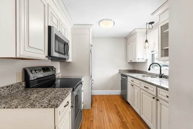 $327,900 | 153 Bayberry Hill Lane, Unit 153, Leominster, MA 01453