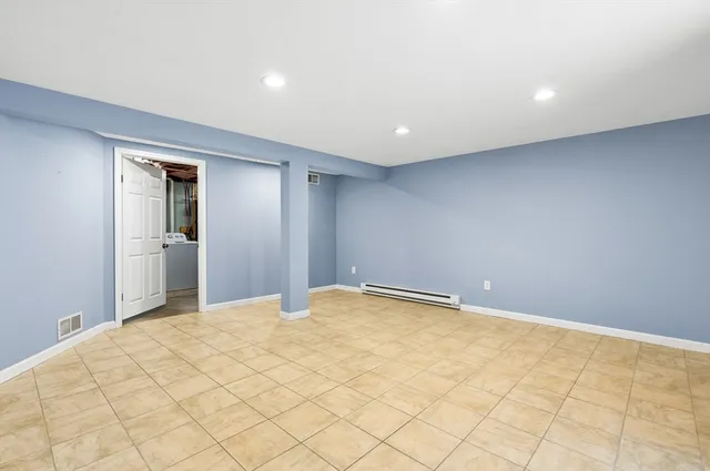 $327,900 | 153 Bayberry Hill Lane, Unit 153, Leominster, MA 01453