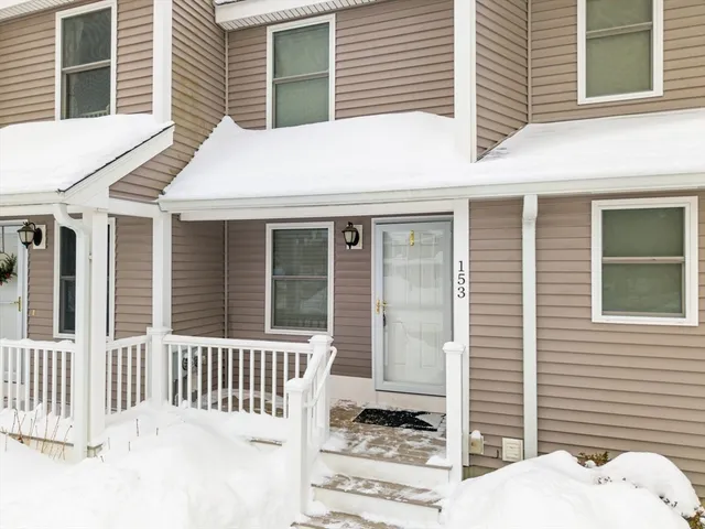 $327,900 | 153 Bayberry Hill Lane, Unit 153, Leominster, MA 01453