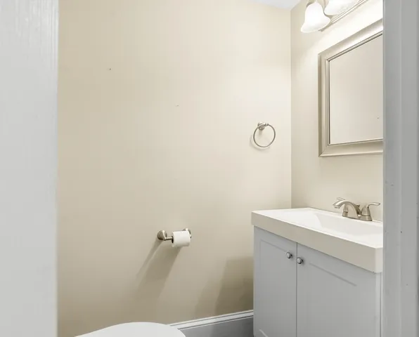 $327,900 | 153 Bayberry Hill Lane, Unit 153, Leominster, MA 01453