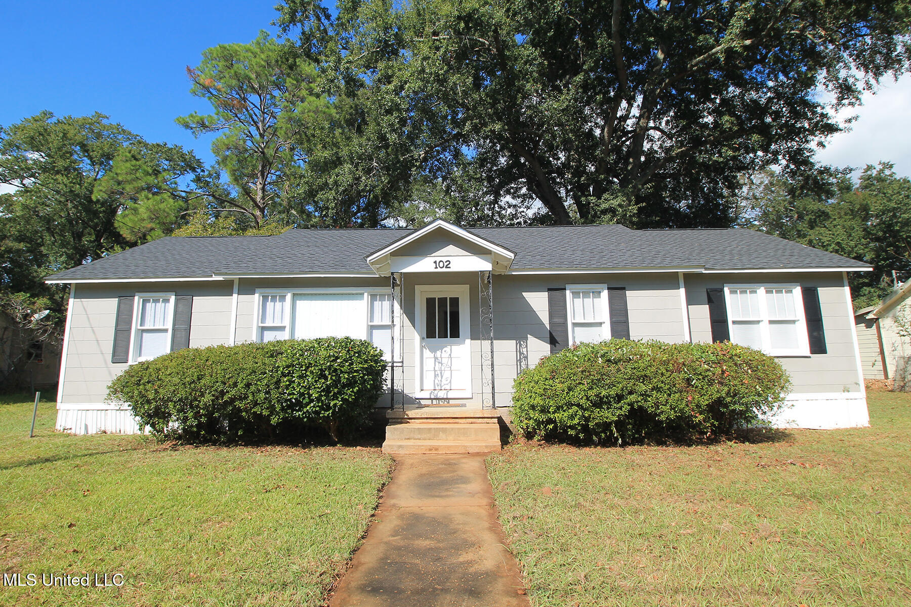 102 Eubanks Street Lucedale, MS 39452 - Photo 1 of 27 front ext