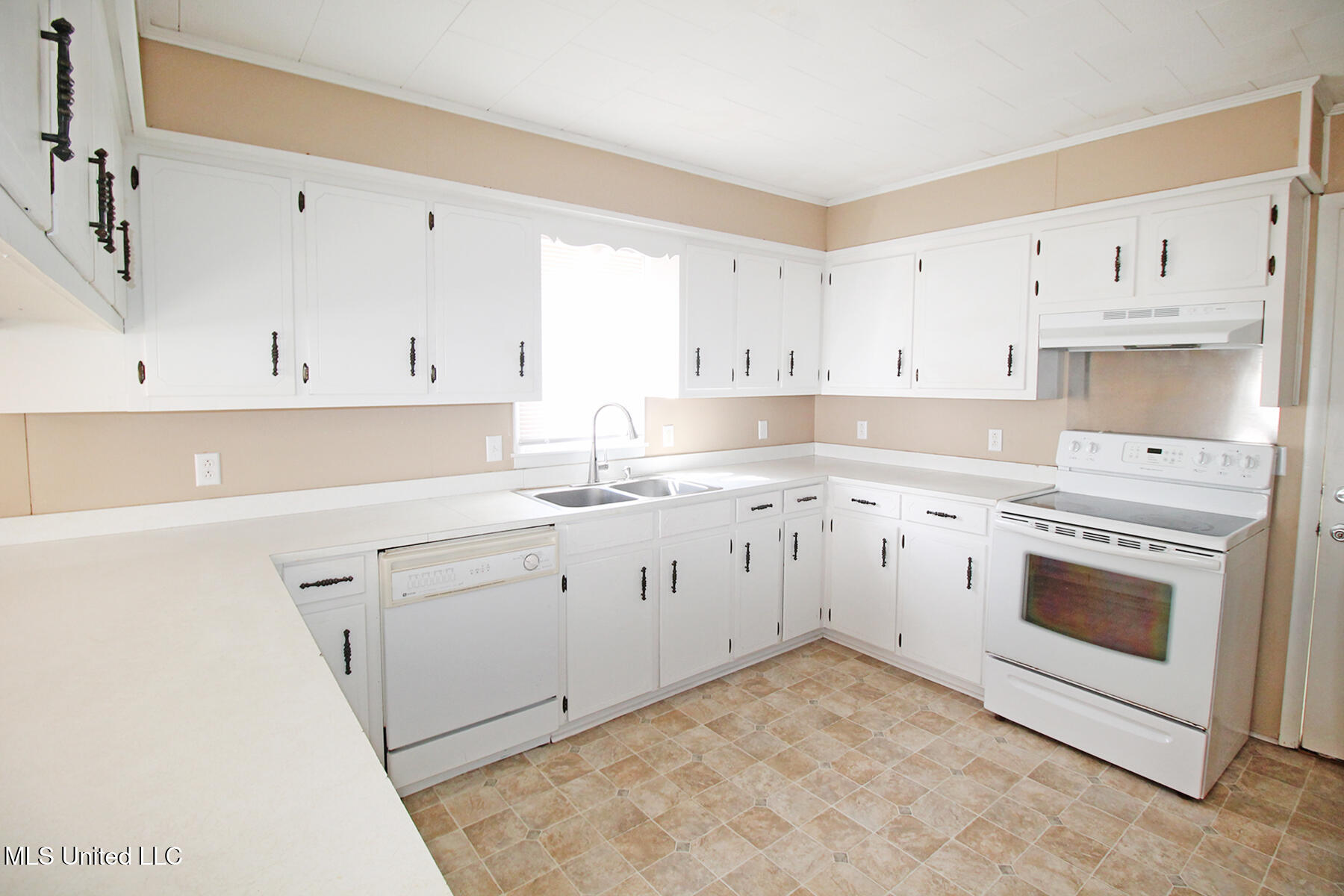 102 Eubanks Street Lucedale, MS 39452 - Photo 8 of 27 2 (1)