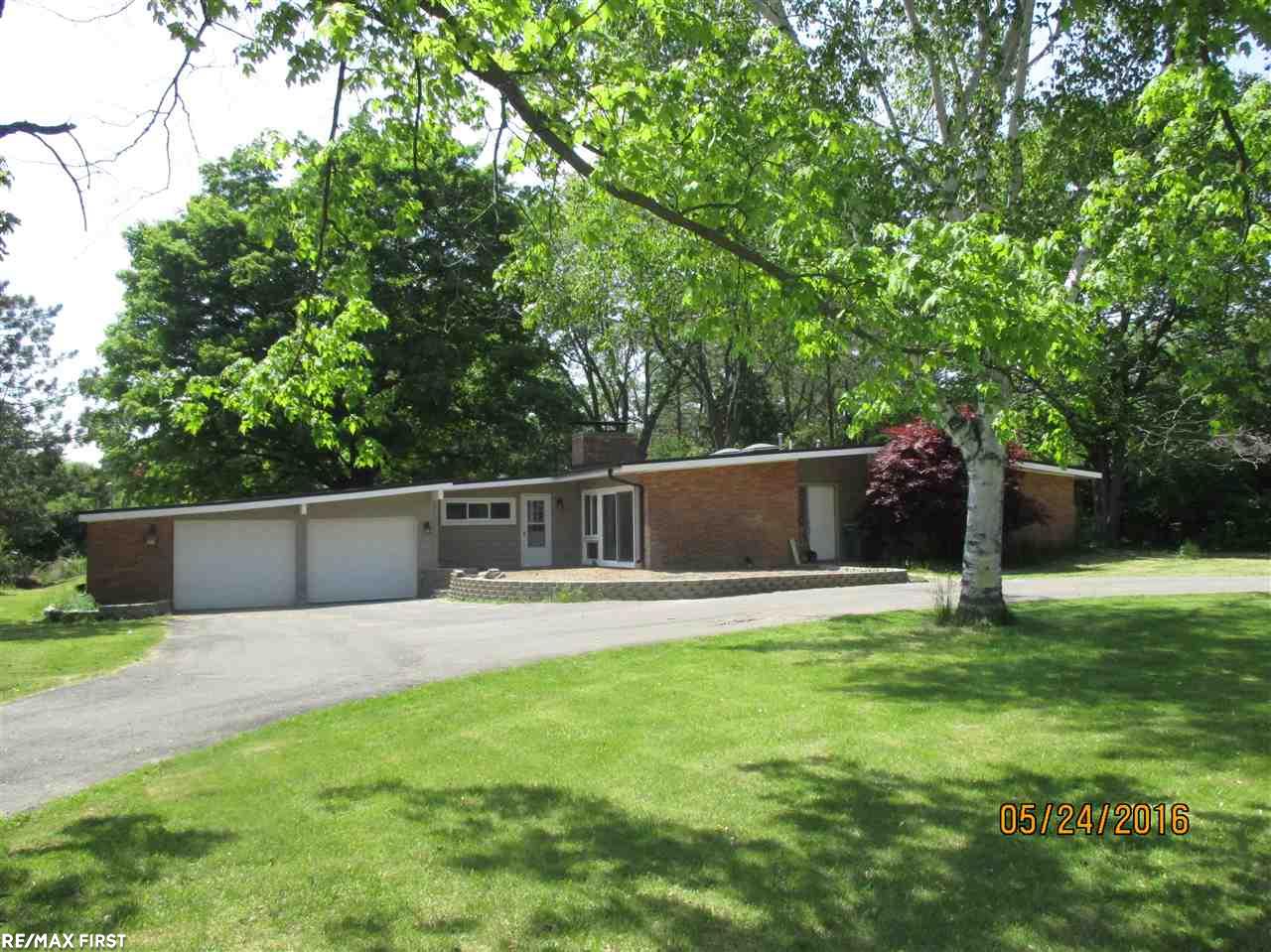 25809 Farmington Road Farmington Hills, MI 48335 - Photo 4 of 32