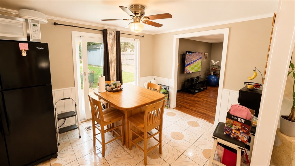 19 Porter Road Bellingham, MA 02019 - Photo 4 of 20