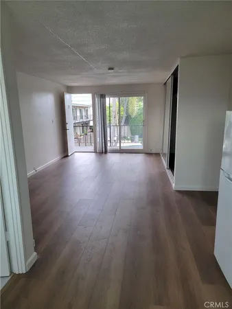 $1,975 | 617 Illinois Court, Unit 20, El Segundo, CA 90245