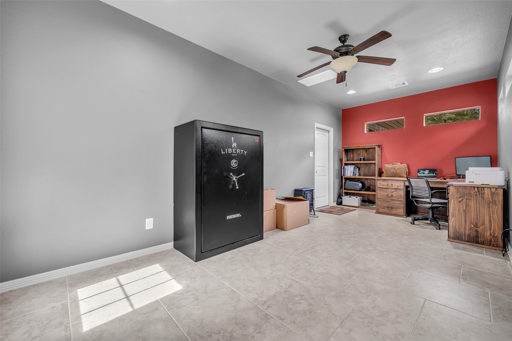 14752 Highland Ranch Drive Montgomery, TX 77316 - Photo 36 of 39 a view of a livingroom with a workspace