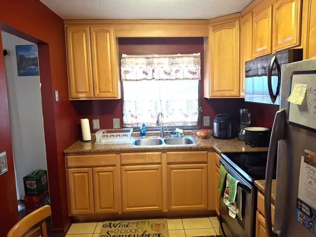 $369,900 | 85 Idlewood Street, Southbridge, MA 01550