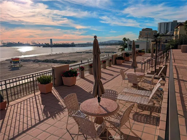 $675,000 | 1750 East Ocean Boulevard, Unit 1011, Long Beach, CA 90802