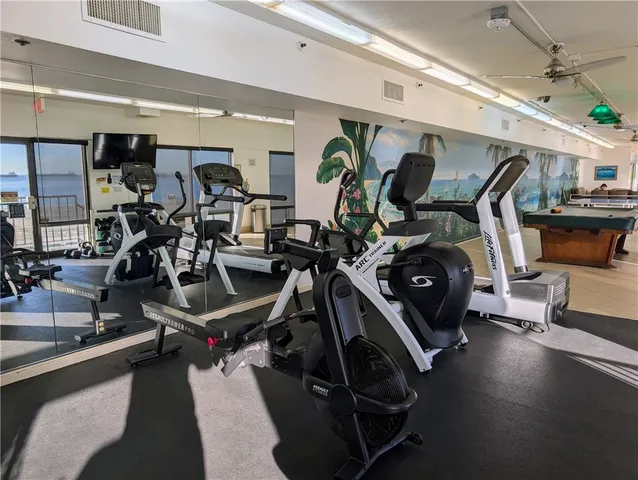 $675,000 | 1750 East Ocean Boulevard, Unit 1011, Long Beach, CA 90802