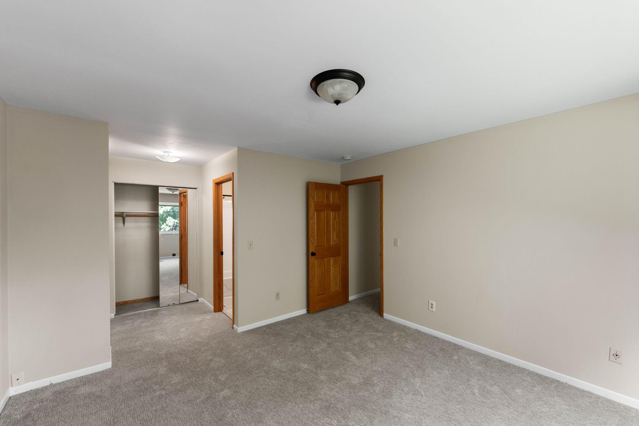 304 Pondridge Circle Wayzata, MN 55391 - Photo 17 of 30