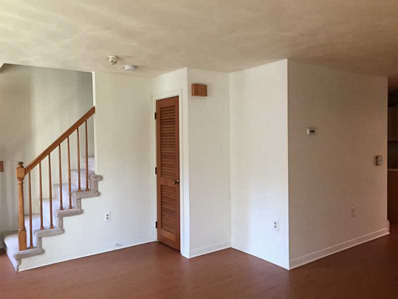 23 Reed Street, Unit 23 Warwick, RI 02886 - Photo 11 of 17 Living Room.