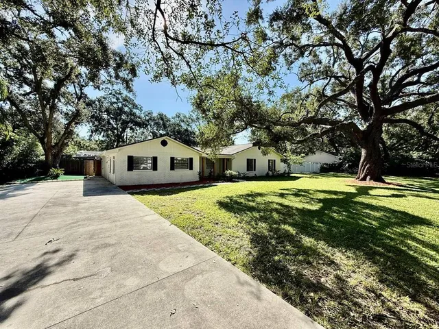 $3,150 | 15611 Walden Avenue, Tampa, FL 33618