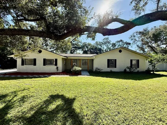 $3,150 | 15611 Walden Avenue, Tampa, FL 33618
