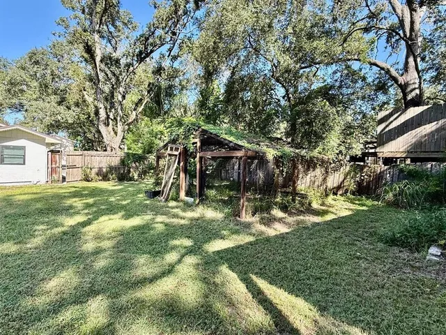 $3,150 | 15611 Walden Avenue, Tampa, FL 33618