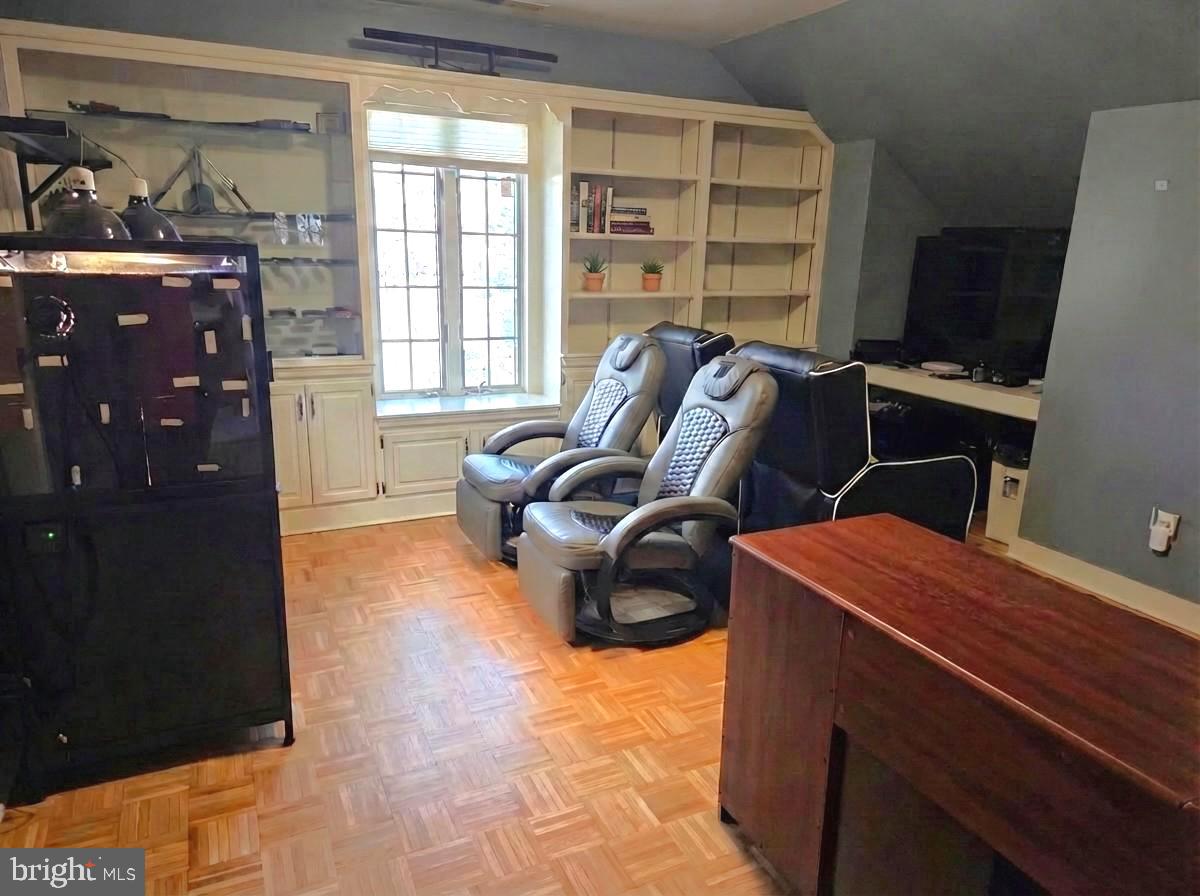 5632 Galestown - Reliance Road Rhodesdale, MD 21659 - Photo 23 of 25 a room with furniture and window