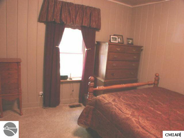 9022 North State Road St. Louis, MI 48880 - Photo 6 of 9 1768594-5.JPG