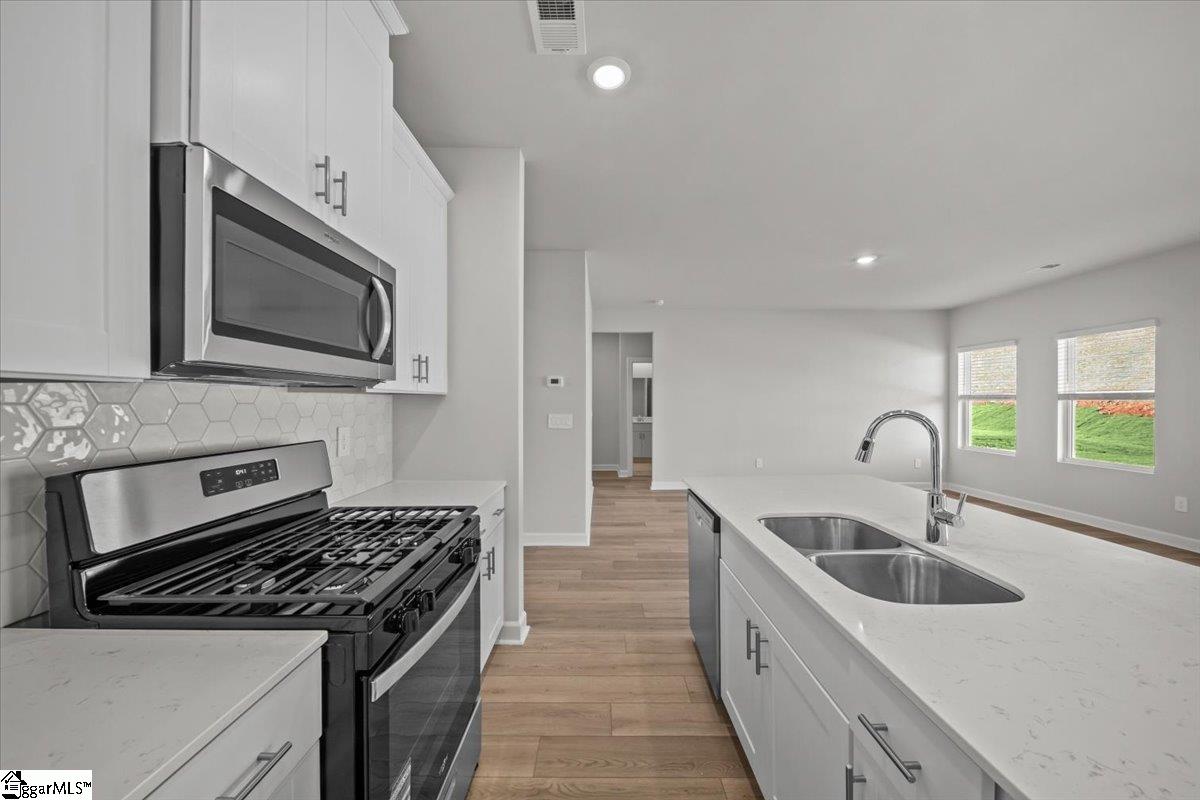 831 Penfold Pointe Wellford, SC 29385 - Photo 8 of 26