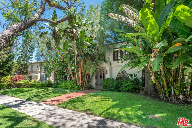 $3,000 | 340 North Oakhurst Drive, Unit 103, Beverly Hills, CA 90210