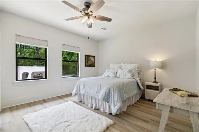 $1,025,000 | 4 North Azalea Drive, Covington, LA 70433