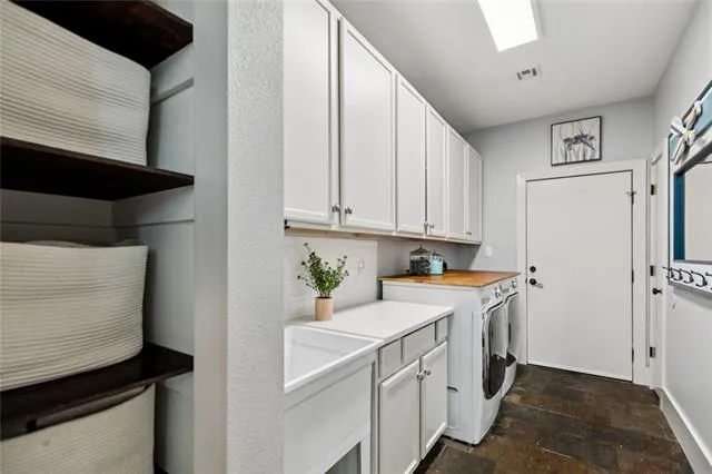 $1,025,000 | 4 North Azalea Drive, Covington, LA 70433