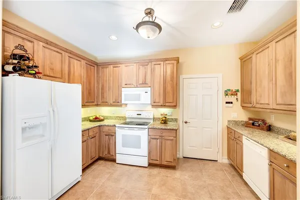 $20,000 | 2654 Bolero Drive, Unit 81, Naples, FL 34109