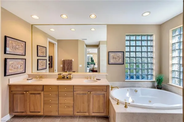 $20,000 | 2654 Bolero Drive, Unit 81, Naples, FL 34109