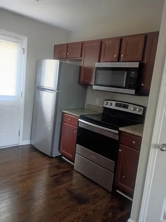 $1,250 | 1285 2nd Avenue South, Unit 1, Nashville, TN 37210