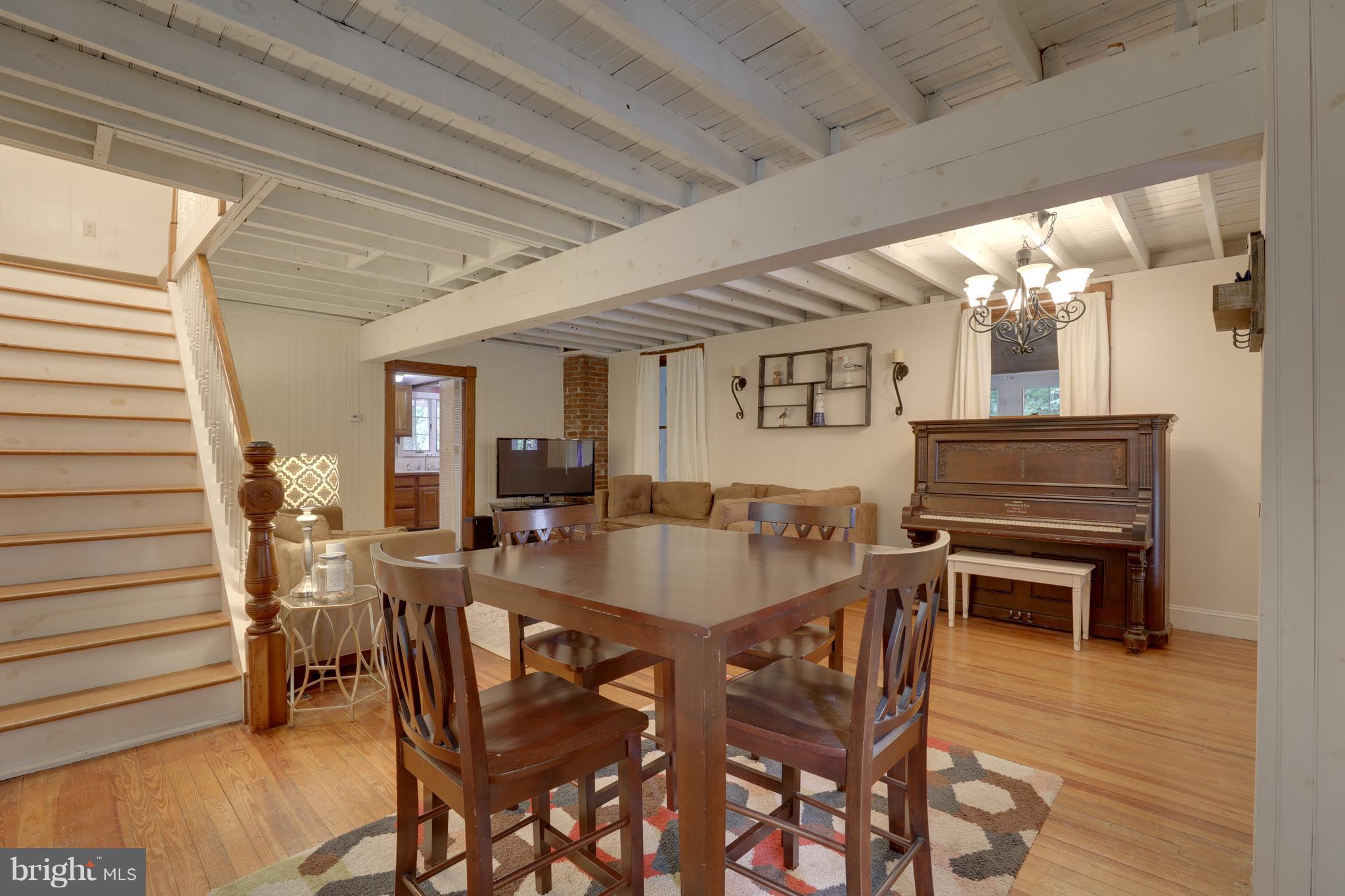 161 Park Road Pasadena, MD 21122 - Photo 7 of 30 Living Room