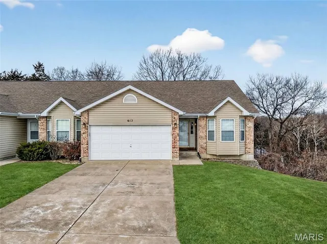 $260,000 | 613 Meadowview Court, Warrenton, MO 63383