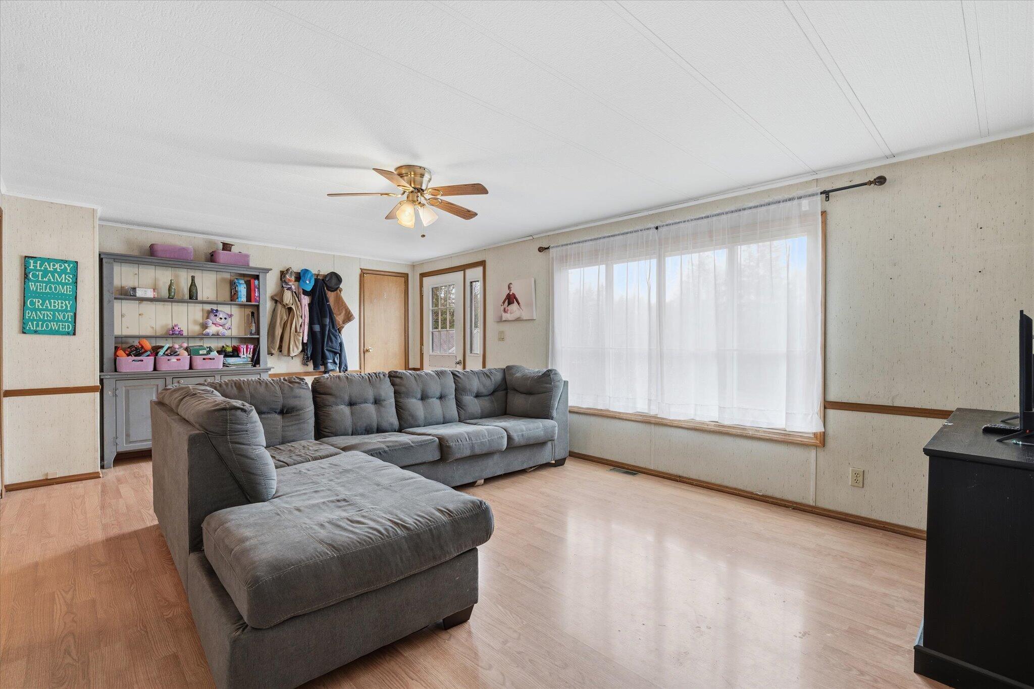 445 Snow's Cove Road Sedgwick, ME 04676 - Photo 4 of 45 Living Room