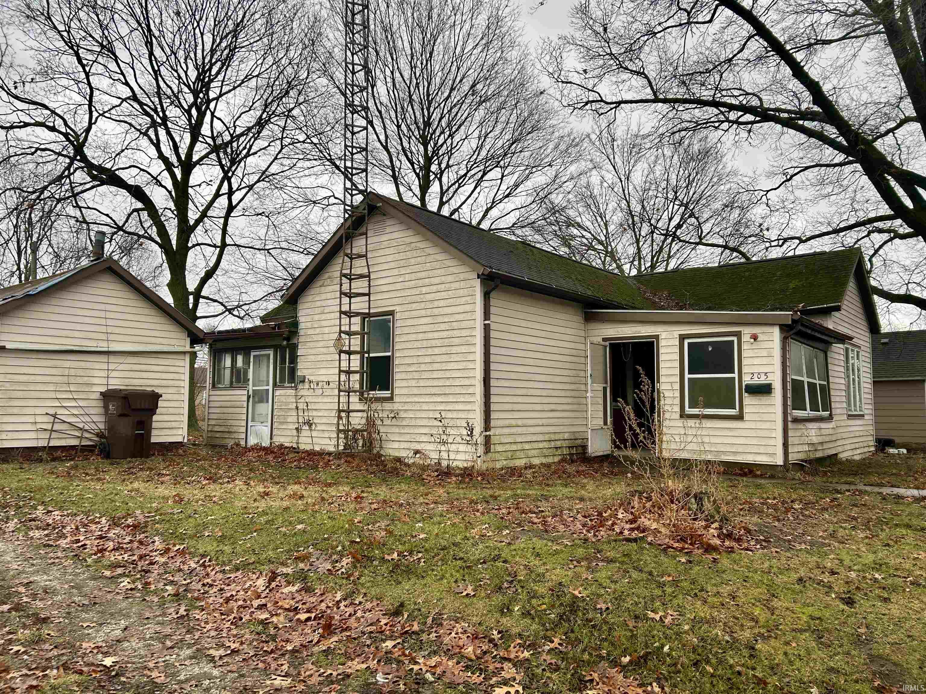 205 High Street North Manchester, IN 46962 - Photo 16 of 17