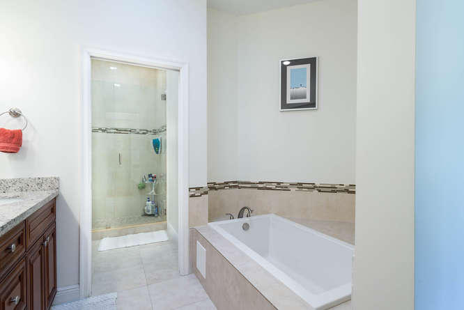 23041 Via Stel Boca Raton, FL 33433 - Photo 36 of 42 23041 Via Stel Boca Raton FL-small-027-5