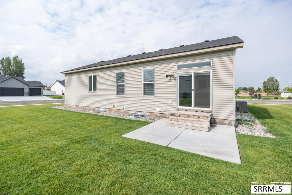 3187 Riata Lane Ammon, ID 83406 - Photo 7 of 46 Gallery Image 7